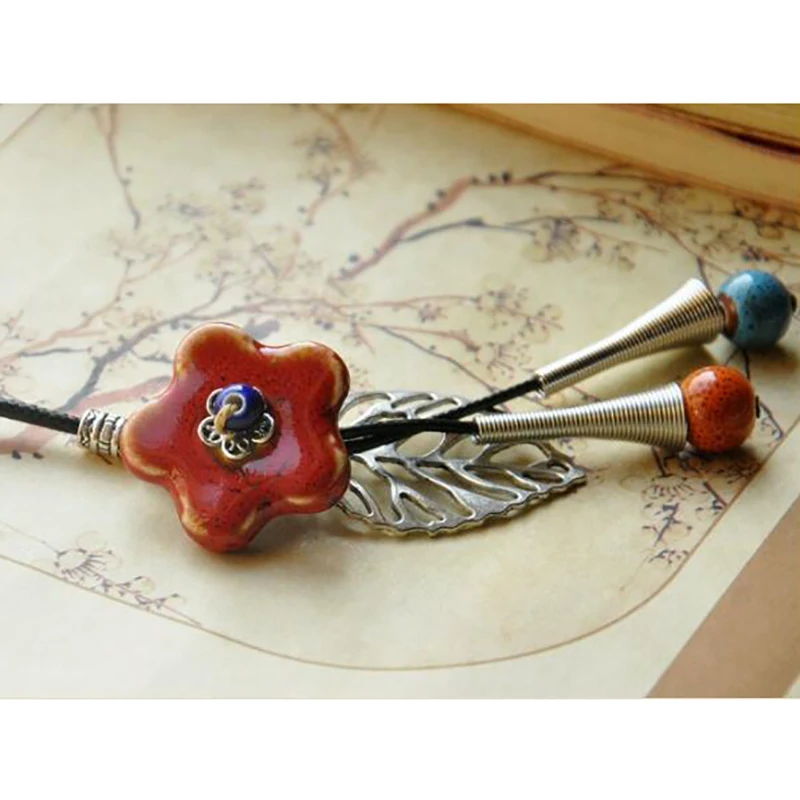 

Weaving Manual Folk-custom Glaze 1Pcs Sweater chain Porcelain pieces Ceramics