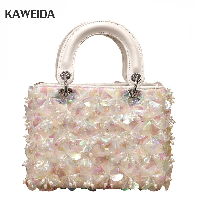 

2018 New Fashion Handbags Women White Flowers Beaded Handmade Bags Personalized Shoulder beautiful bag