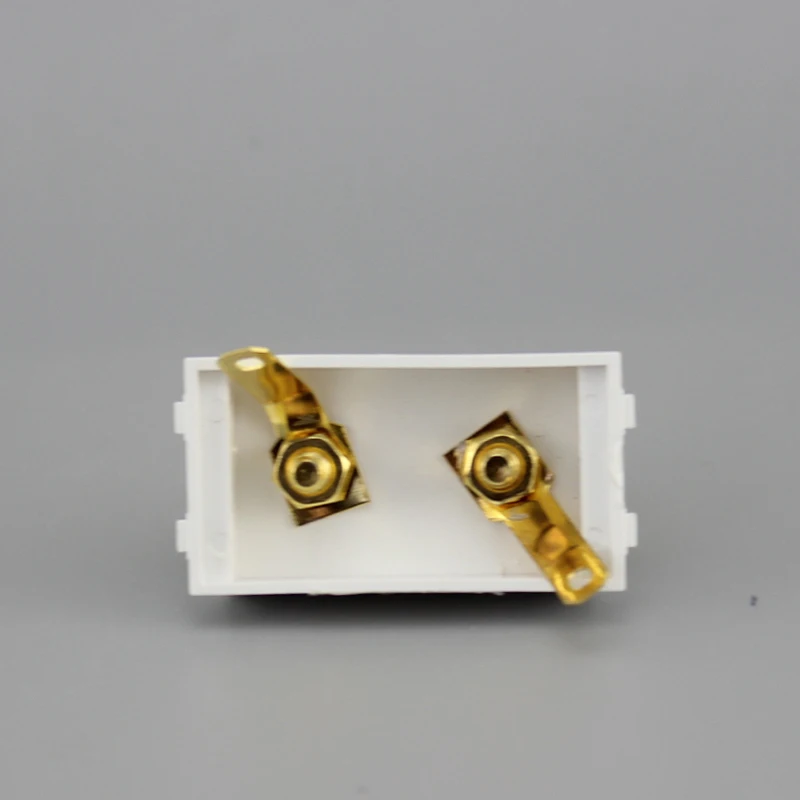 Speaker connector 3
