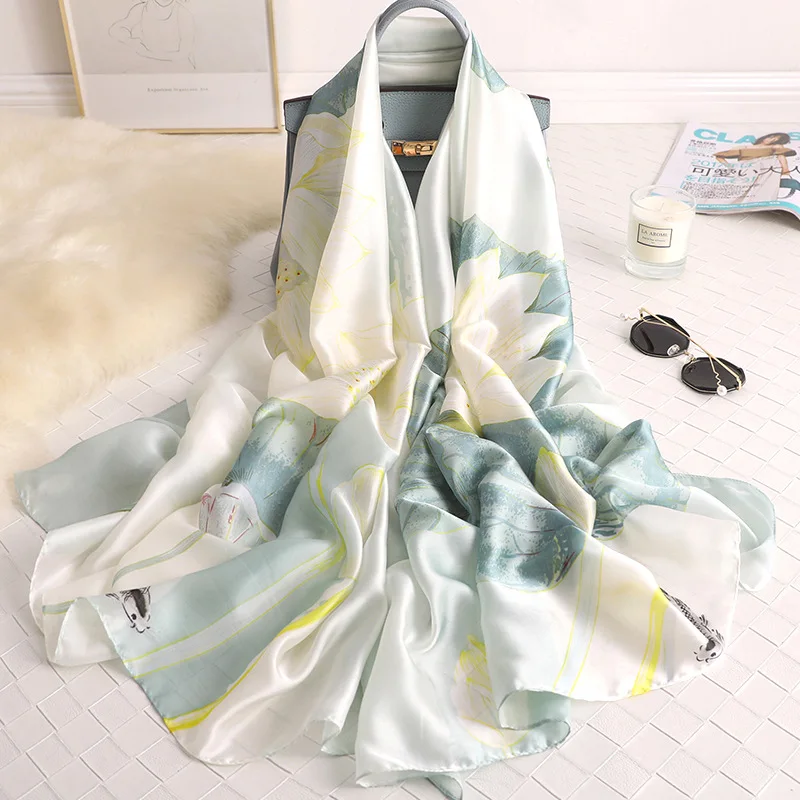 

2019 Spain Luxury Brand Ombre Lotus Floral Silk Scarf Ladies High Quality Print Shawls and Wraps Bandana Bufandas Hijab 180*90Cm