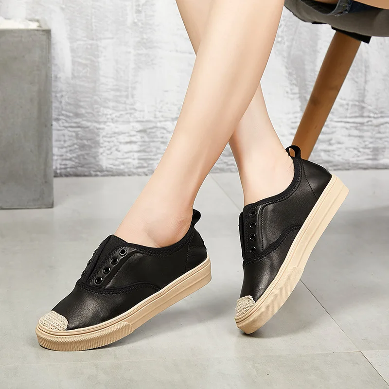 

JINBEILEE 2019 Spring New Leather Sports Casual Skateboard Shoes Female First Layer Cowhide Breathable Single Shoes