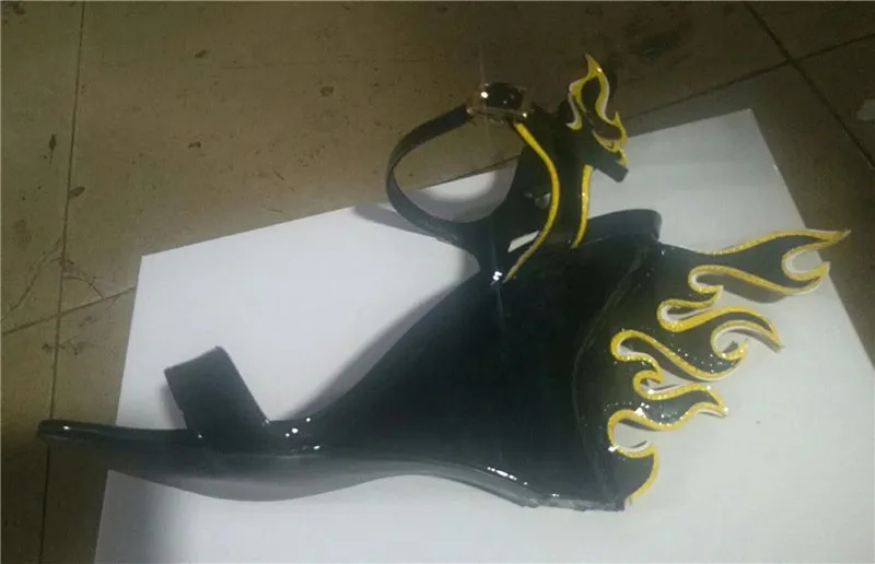 New Color Flame Cut Wedges Sandals Women Sexy One Strap Open Toe High Heels Strange Heel Catwalk Sandalias Mujer - Цвет: Black Yellow