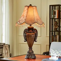 Винтаж коричневый крылья настольная лампа в форме Abajurs смолы Гостиная дома декоративные светильники стол ткань Спальня прикроватный