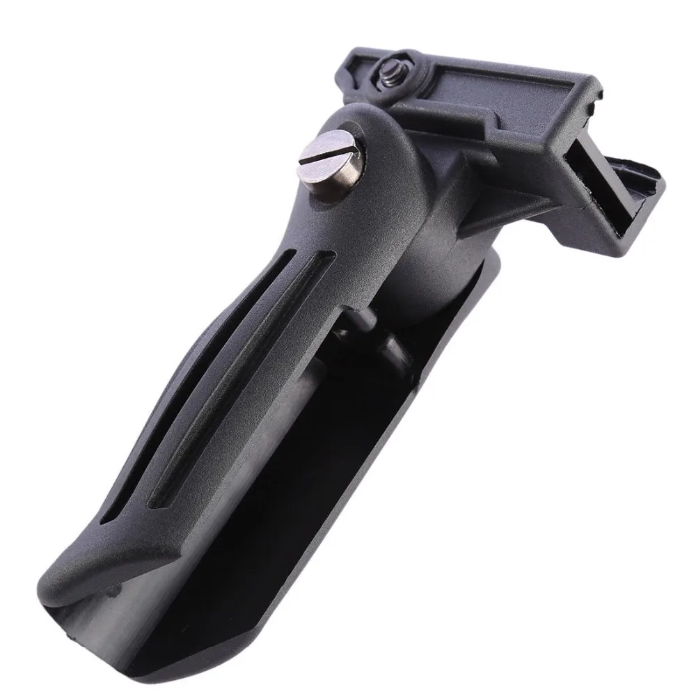 AK Grip-7