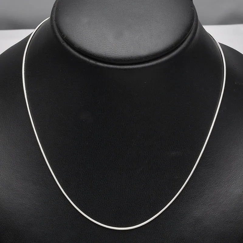 Cheap-Wholesale-50pcs-44cm-Silver-Plated-Copper-Short-Snake-Necklace-Chain-With-Lobster-Clasp-For-DIY (3)