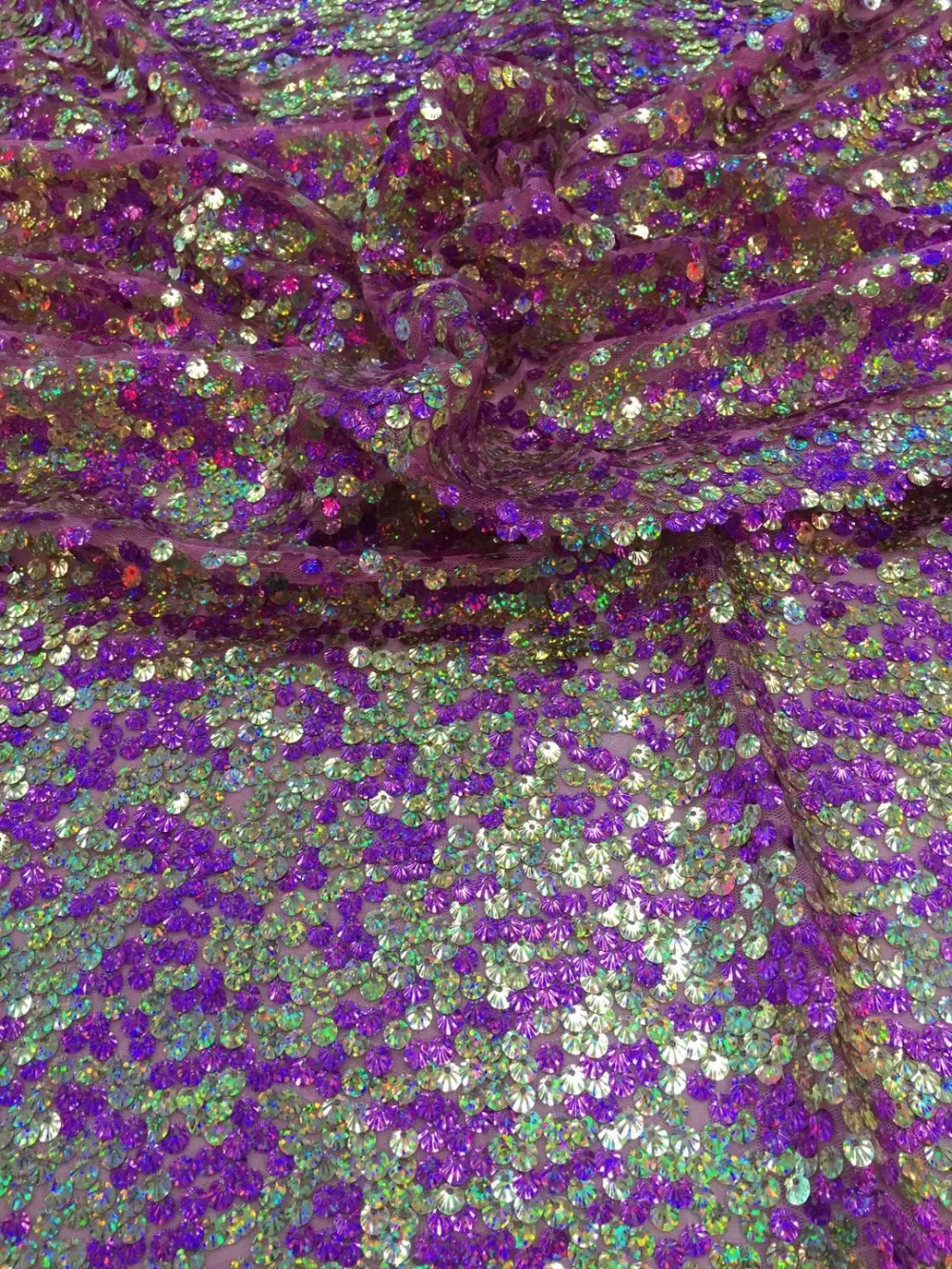 

New fashion dress lace with sequins on mesh embroidery lace fabric wedding/party/evening dress lace fabric 5yards