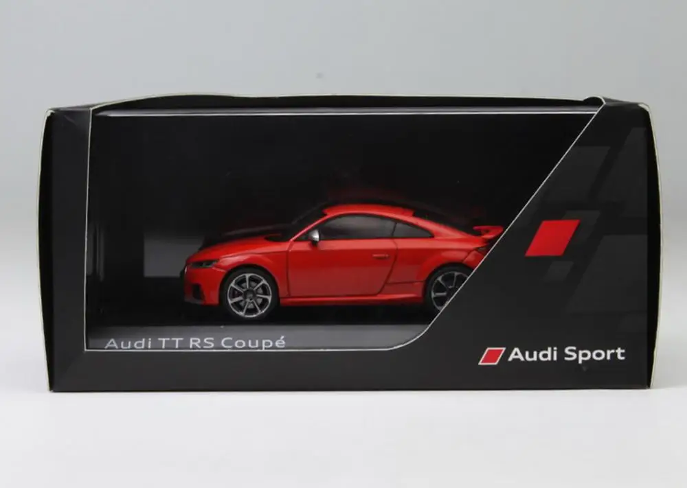 Коллекционная красная модель автомобиля Audi TT RS Coupe 1/43|Наземный транспорт| |