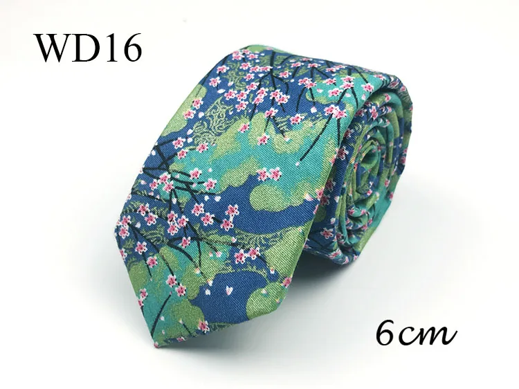 WD necktie 16