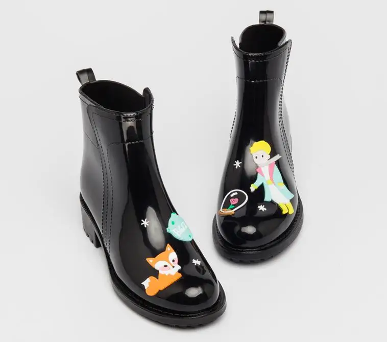 Rouroliu женские ботильоны резиновые сапоги без каблука Нескользящие милый мультфильм резиновые сапоги Водонепроницаемые туфли женские высокие сапоги TS103