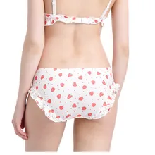 Milk Silk Cartoon Soft Women Panties Strawberry Seamless Low Rise Lady Underwear Girls Cute Lovely Breifs Knickers Underpants