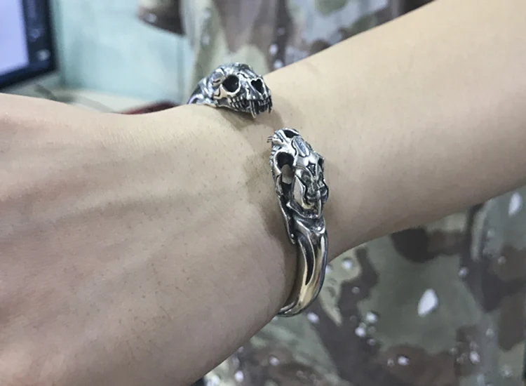 silver-tiger-bangle001J
