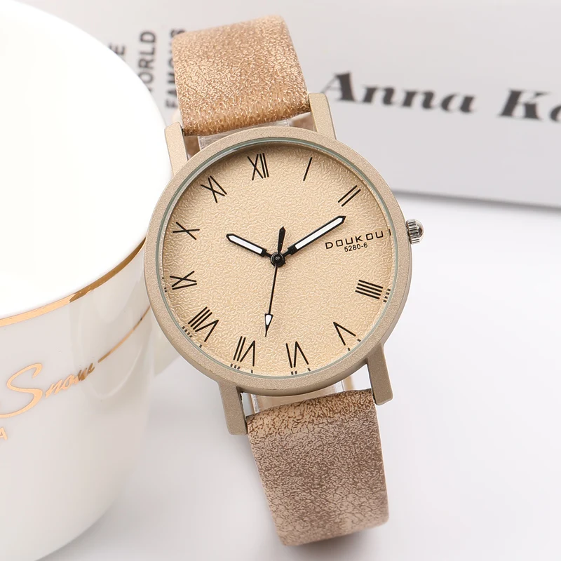 

2017 New Brand Roman Scale Retro Vintage Small Women Watch Fashion Simple Casual Ladies Wrist Watch Clock Relojes Mujer