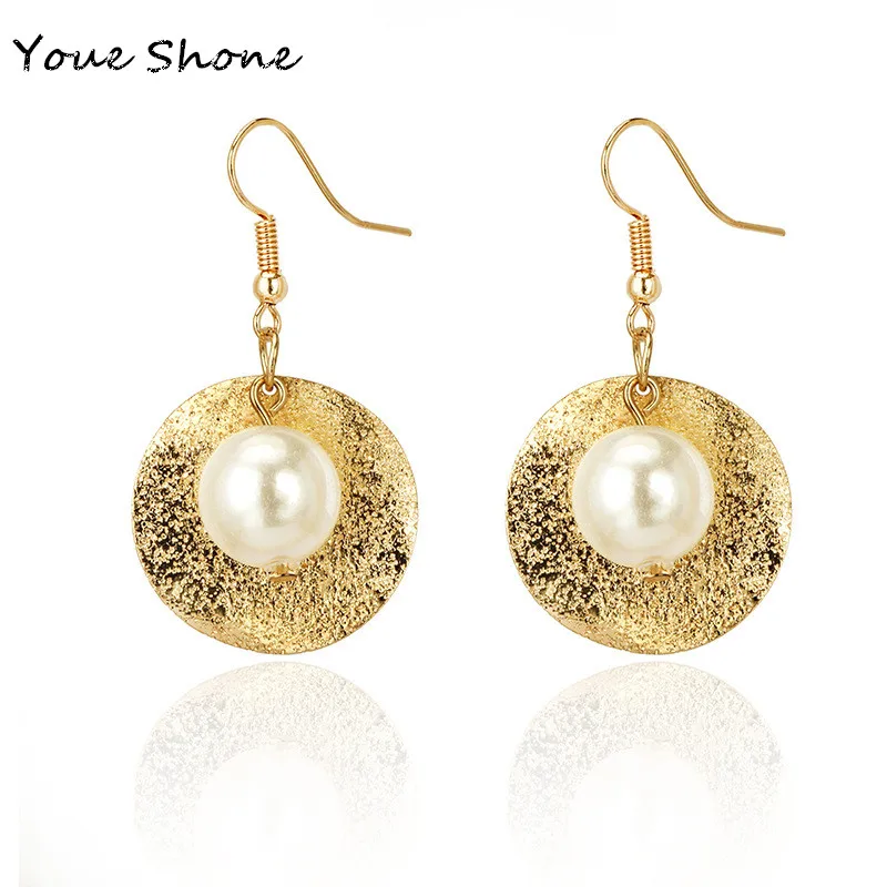 

Fashion Temperament Frosted Disc Earrings Women's metal Alloy Pearl Earrings Popular Accessories Jewelry For women