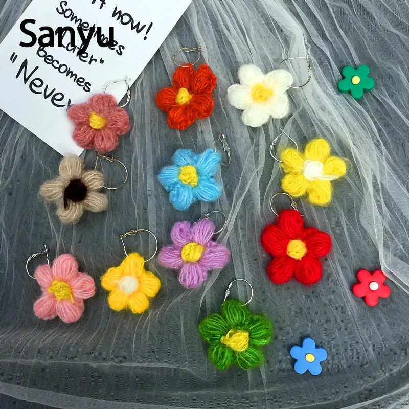 

Lovely Colorful Little Flowers Fluffy Hoop Earrings Cute Yellow Red Puple Lady Girls Hoop Earrings Flowers Fashion Brincos