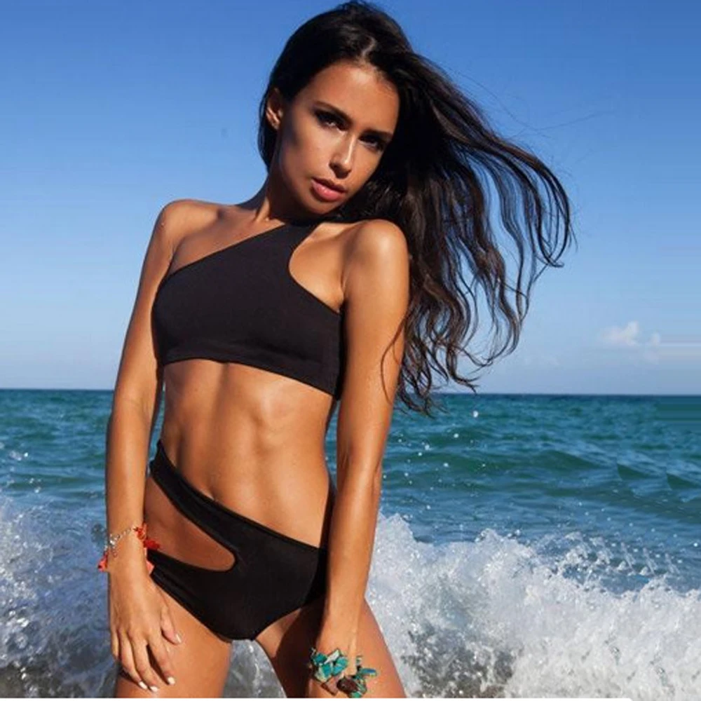 nuovo disegno una spalla bikini brasiliano sexy scava fuori il costume da bagno per le donne