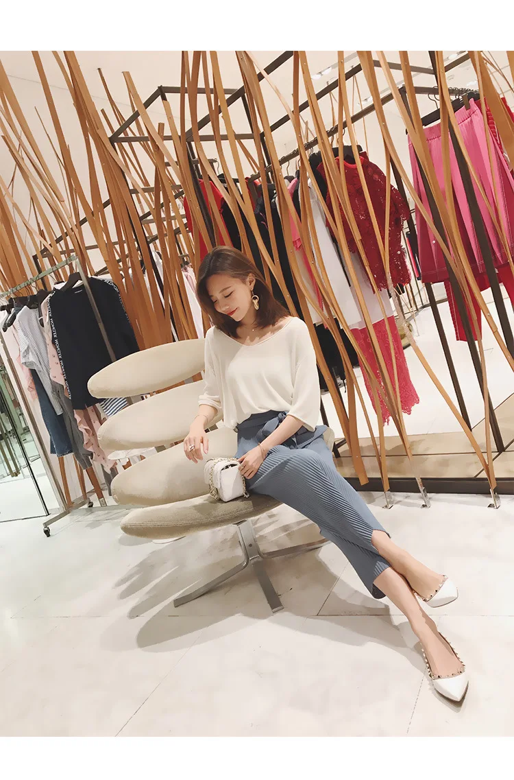 Late night stijl retro Hong Kong stijl student vrouwelijke afdeling harajuku korte losse web celebrity wijde pijpen broek twee sets Late night stijl retro Hong Kong stijl student vrouwelijke afdeling harajuku korte losse web celebrity wijde pijpen broek twee sets