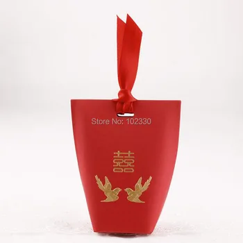 

100pcs Wedding Gift Traditional Chinese Red Candy Box With Ribbon Magpie Gold Foil Wedding Favors Gifts Box ZA6929