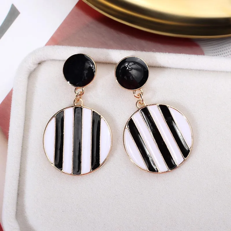 Fashion Women Round Black White Striped Drop Dangle Earrings Retro Cute