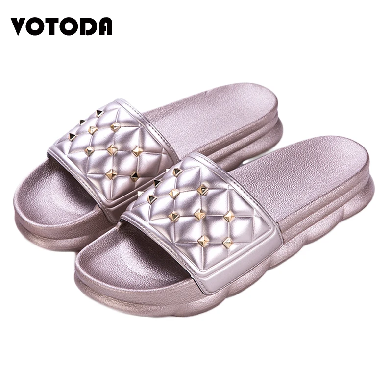 

New Summer Rivet Slippers Women Home Slippers Non Slip Platform Flip Flops Fashion Beach Slides Casual Woman Flat Sandals Shoes