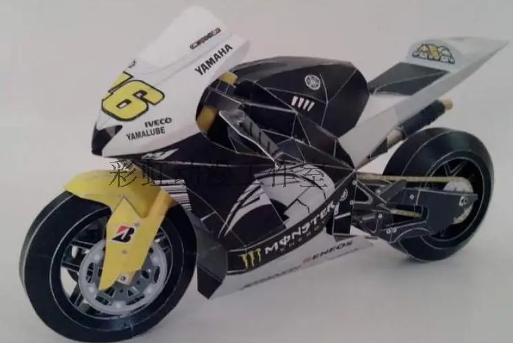 Мотор гоночный YZR-M1 Бумажная модель 1:6