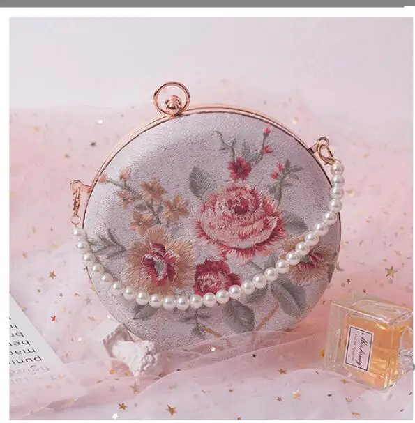 

Angelatracy 2019 New Arrival Floral Flower French Style Embroidery Metal Frame Pearl Circular Bag Bags Crossbody Bag