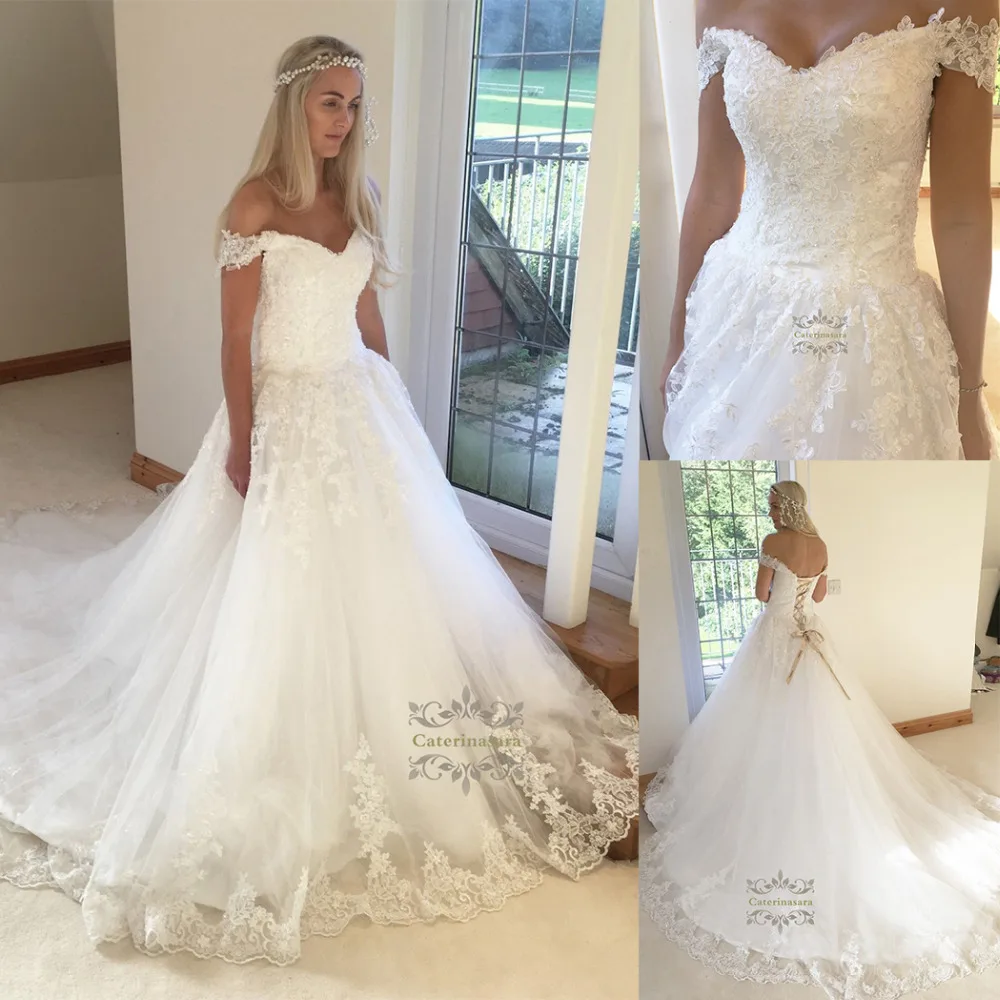 

Ball Gown Off Shoulder Wedding Dresses Floor Length Lace Over Tulle Girls Bride Gowns with Beading / Sequin / Appliques