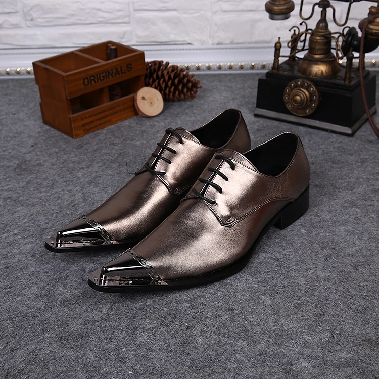 Кожаные туфли для мужчин в европейском стиле золотого цвета с металлическим носком мужские модельные туфли с острым носком мужские классические ботинки в деловом стиле оксфордские ботинки на шнуровке для мужчин