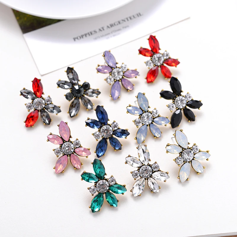 

LUBOV Colorful Crystal Flower Stud Earrings Big Rhinestone Inlaid Women Piercing Earrings Birthday Gift Party Jewelry for Girls