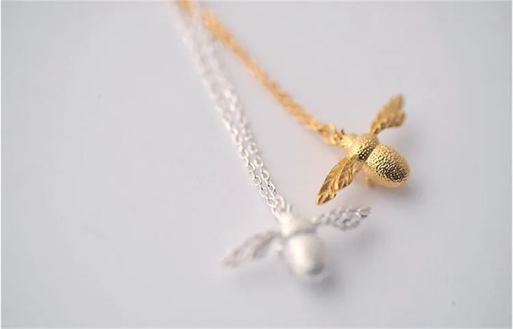 925 пробы серебряные ювелирные изделия Индивидуальность Ruili Мода Золото Серебро пчела ожерелье мода динамичный милый пара горячий толчок подарок