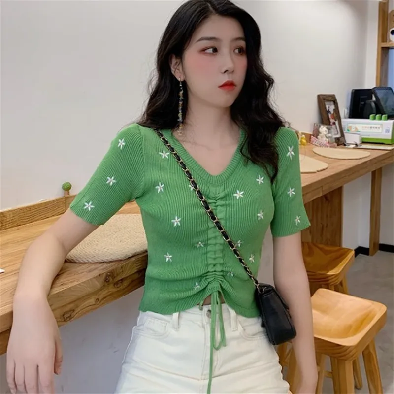 

Lychee Girls Vintage Daisy Embroidery Women T-shirts Top Tees Summer Lace Up Drawstring Short Sleeve V-neck Lady Knitted T Shirt