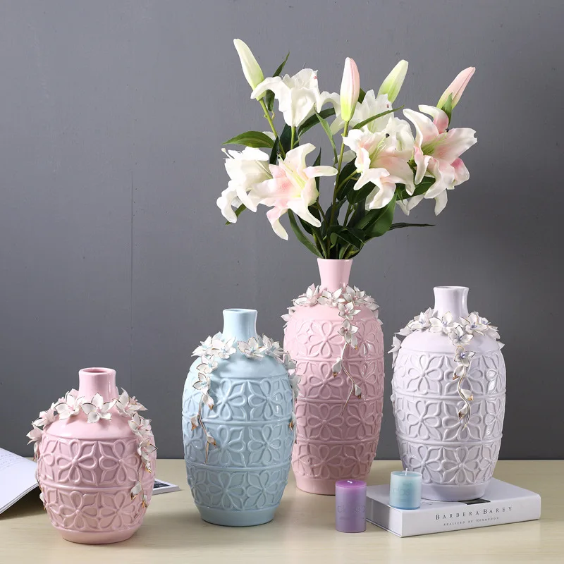 

Modern Creative Fashion Simple Tabletop Vases Ceramic Decoration Tabletop Vases for Living Room Dried Flower Arrangement Vases