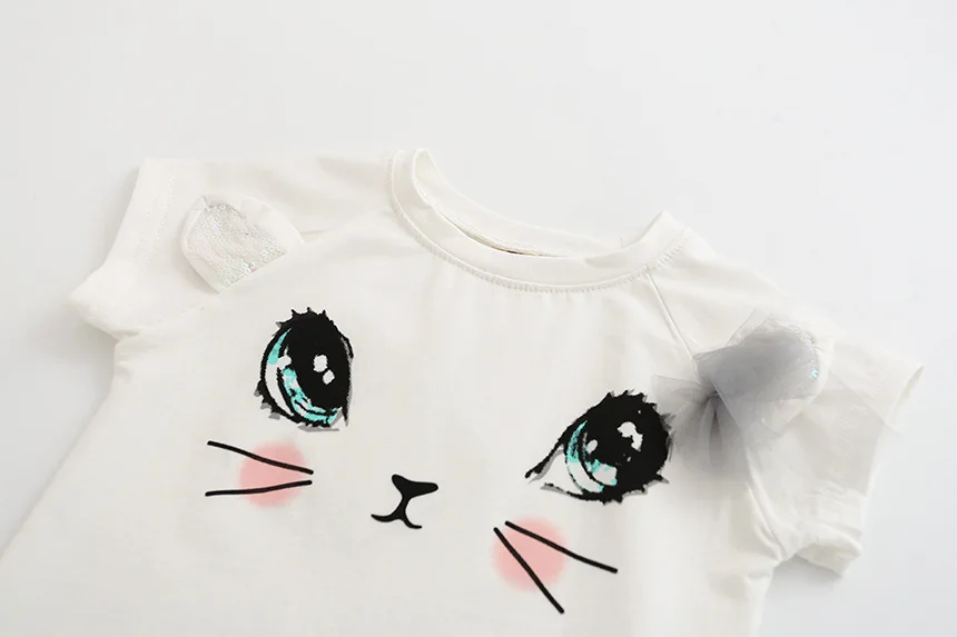 Новые летние комплекты одежды для маленьких девочек Модная стильная футболка с принтом котенка топы, платье с вуалью Одежда для девочек из