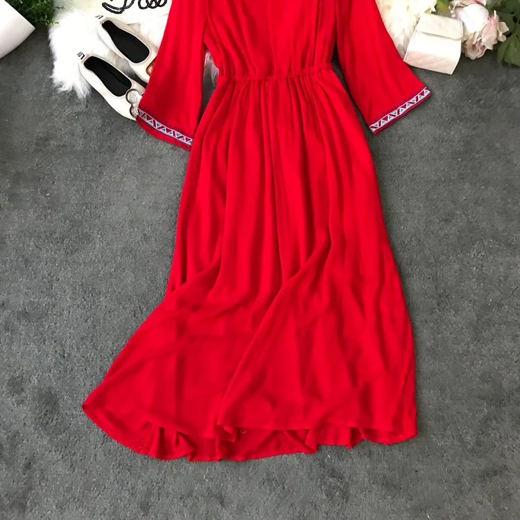 Весеннее и летнее красное платье с вышивкой в национальном стиле из хлопка и льна, богемное пляжное праздничное солнцезащитное женское платье F278