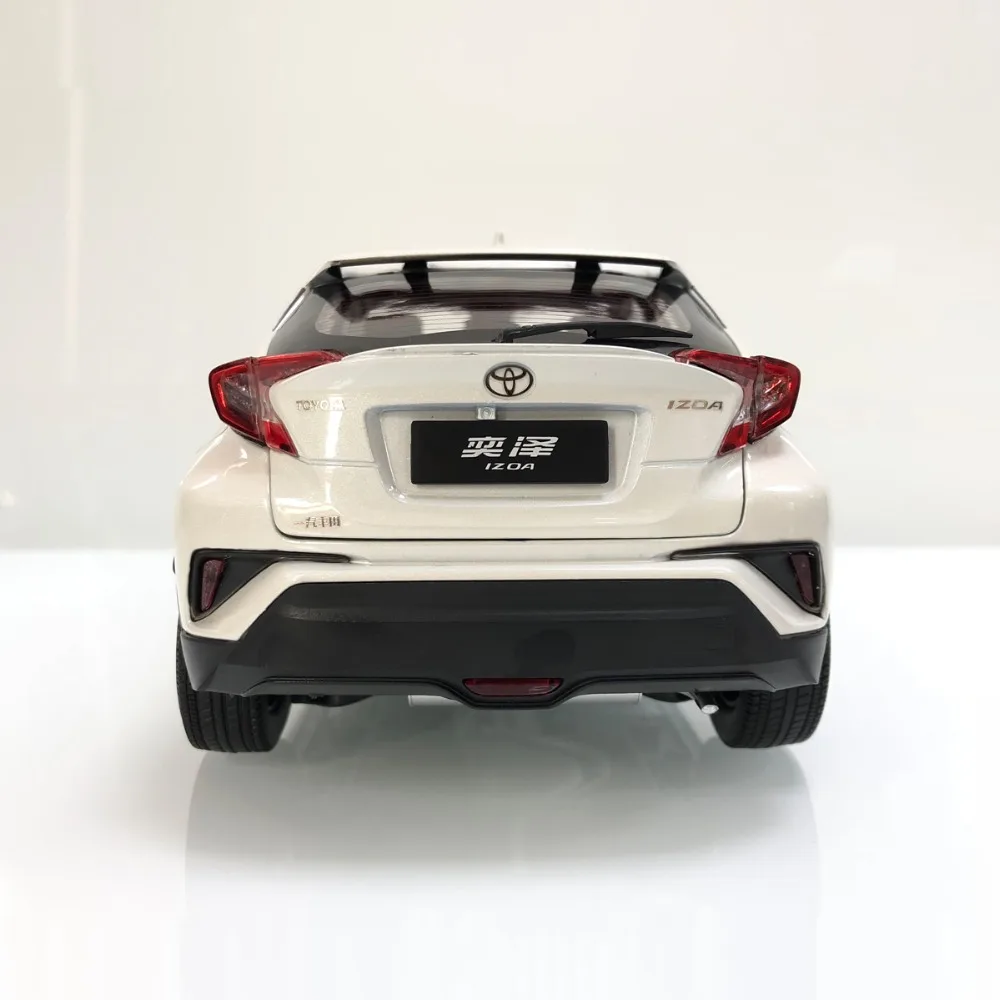Модель литья под давлением для Toyota IZOA 1:18 2017 игрушечный автомобиль из белого