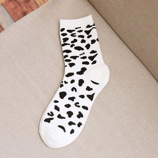 New Fashion Style retro classic black and white cotton socks Creative