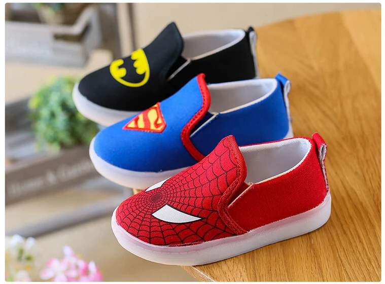 kids led shoes (66)