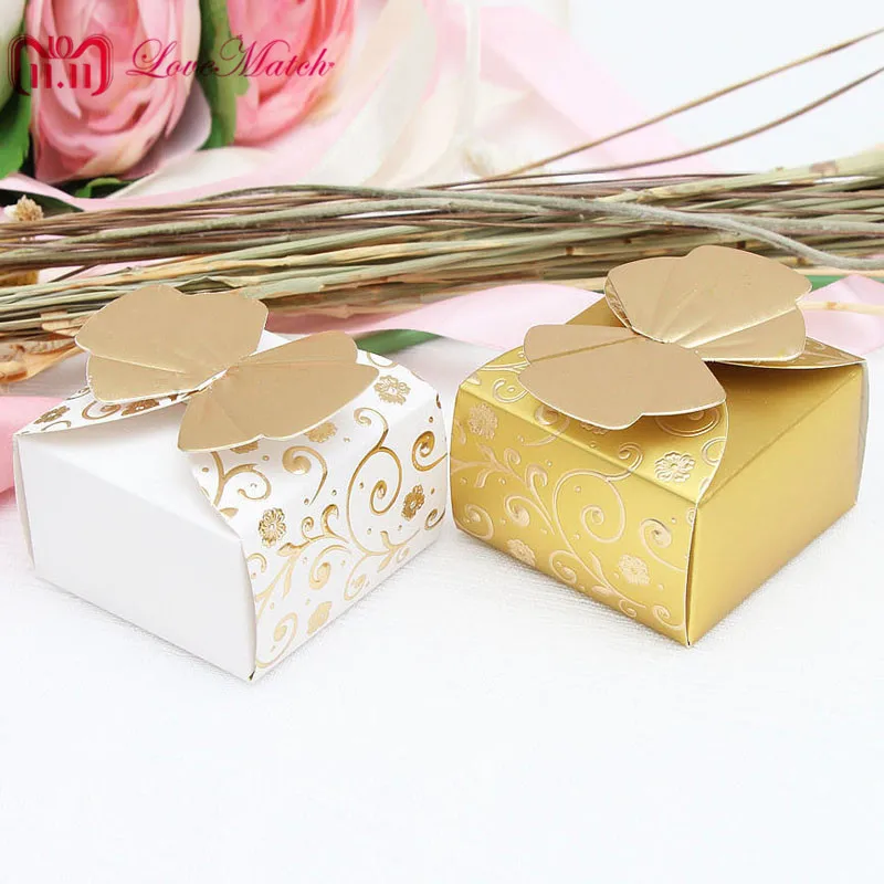 

25pcs Butterfly And Flower Wedding Favors Box Candy Box White And Golden Gift Box Chocolate Box For Wedding And Party Supplies