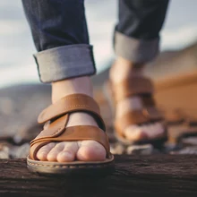 Maden/мужские сандалии из воловьей кожи; шлепанцы; 2 варианта использования; летняя пляжная обувь; универсальная повседневная обувь на липучке; цвет черный, коричневый, матовый