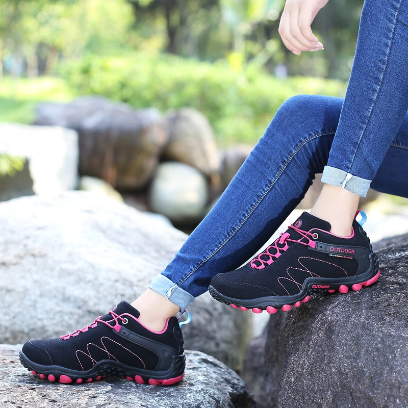 Походная обувь, женские Треккинговые ботинки, осенняя/зимняя Уличная обувь, женские кроссовки для альпинизма, кожаная спортивная обувь, красные/фиолетовые ботинки