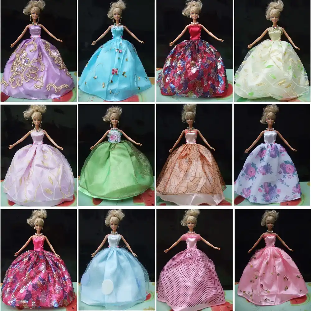 clothes of barbie