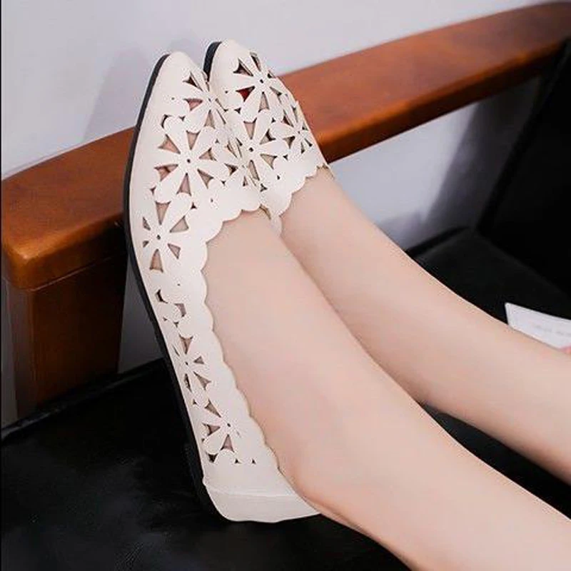 

Women Sandals New 2019 Summer Women Shoes Flat Sandals Fashion Hollow Out White Shoes Size 35-41 chaussures femme