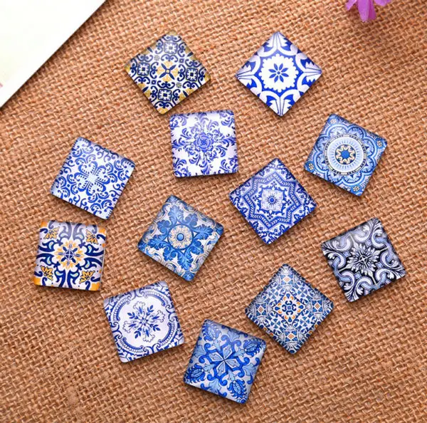 

24X 20mm Blue and white porcelain pattern a square Handmade Photo Glass Cabochons & Glass Dome Cover Pendant Cameo Settings