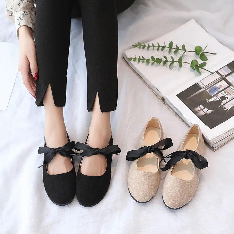 

2018 autumn new stylish simple suede shallow mouth casual shoes women retro style soft and comfortable wild flat shoes.