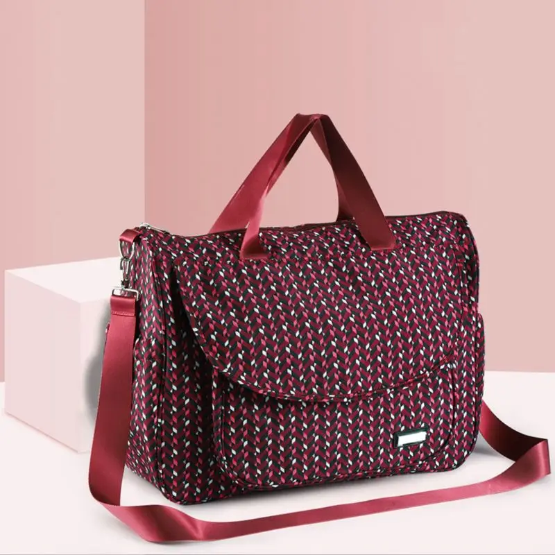 

1Set Messenger Travel Organizer 210D Nylon Multifunction Diaper Tote Bags Baby Nappy Bag Larger Capacity Mummy Handbag