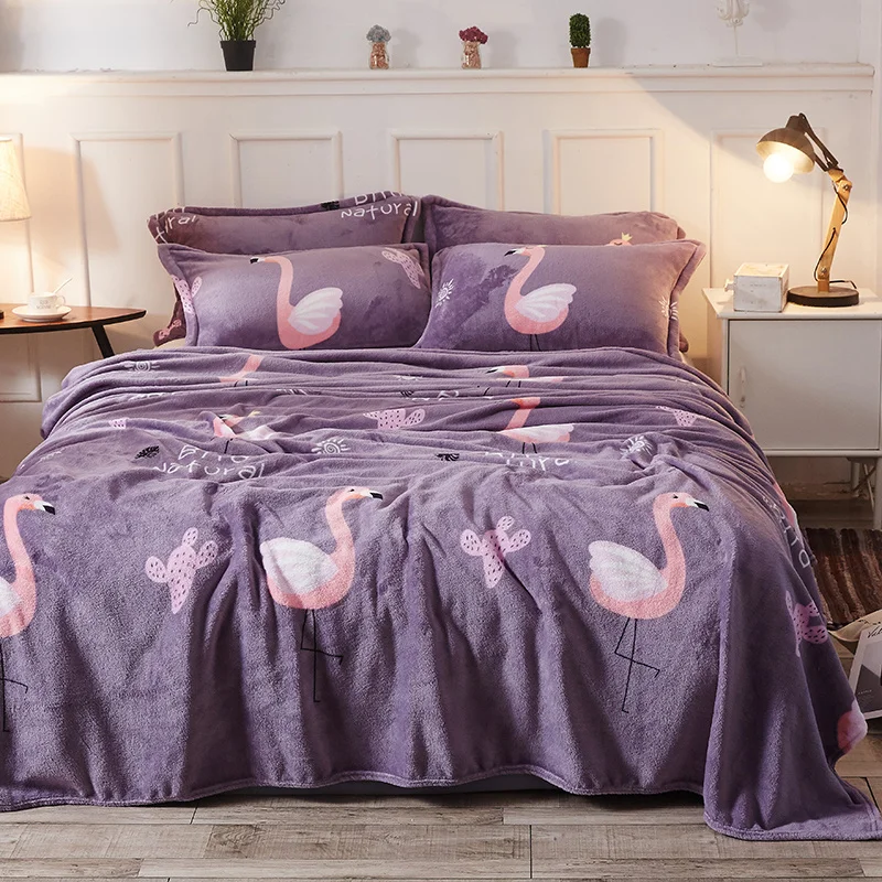 

Brand flamingos print blanket bedspread adult home decor purple fleece sleeping blanket cover on the bed