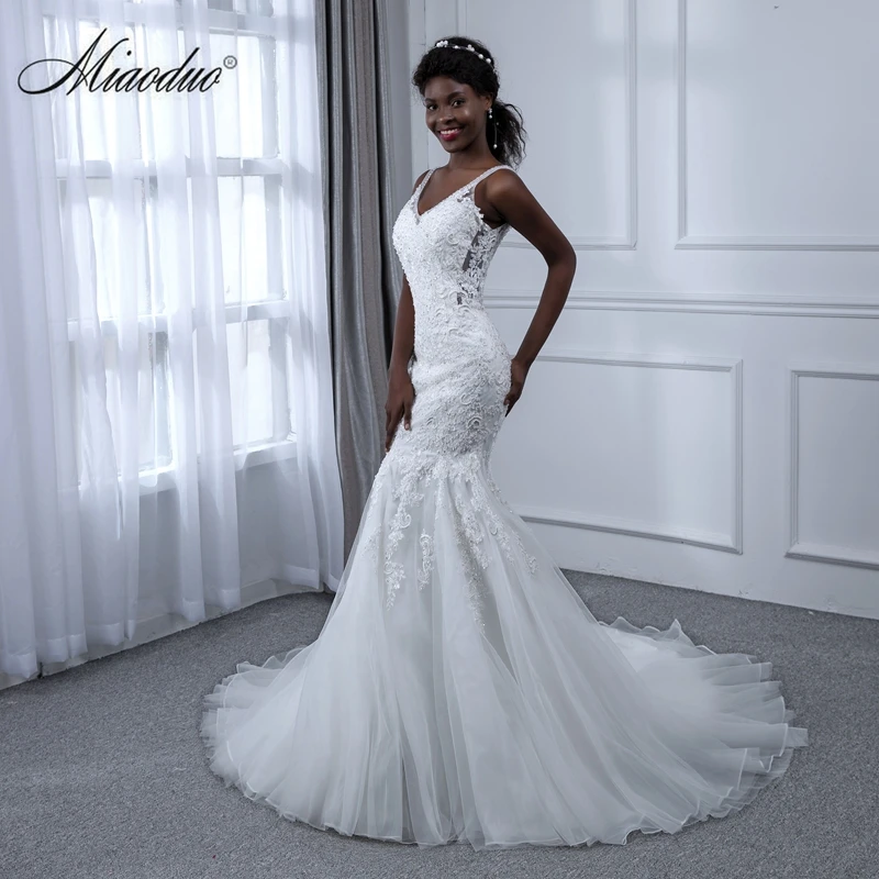 

Miaoduo White Wedding Dress Appliques Lace Mermaid V-Neck 2019 Sleeveless China Bridal Gown brautkleid vestido de noiva sereia