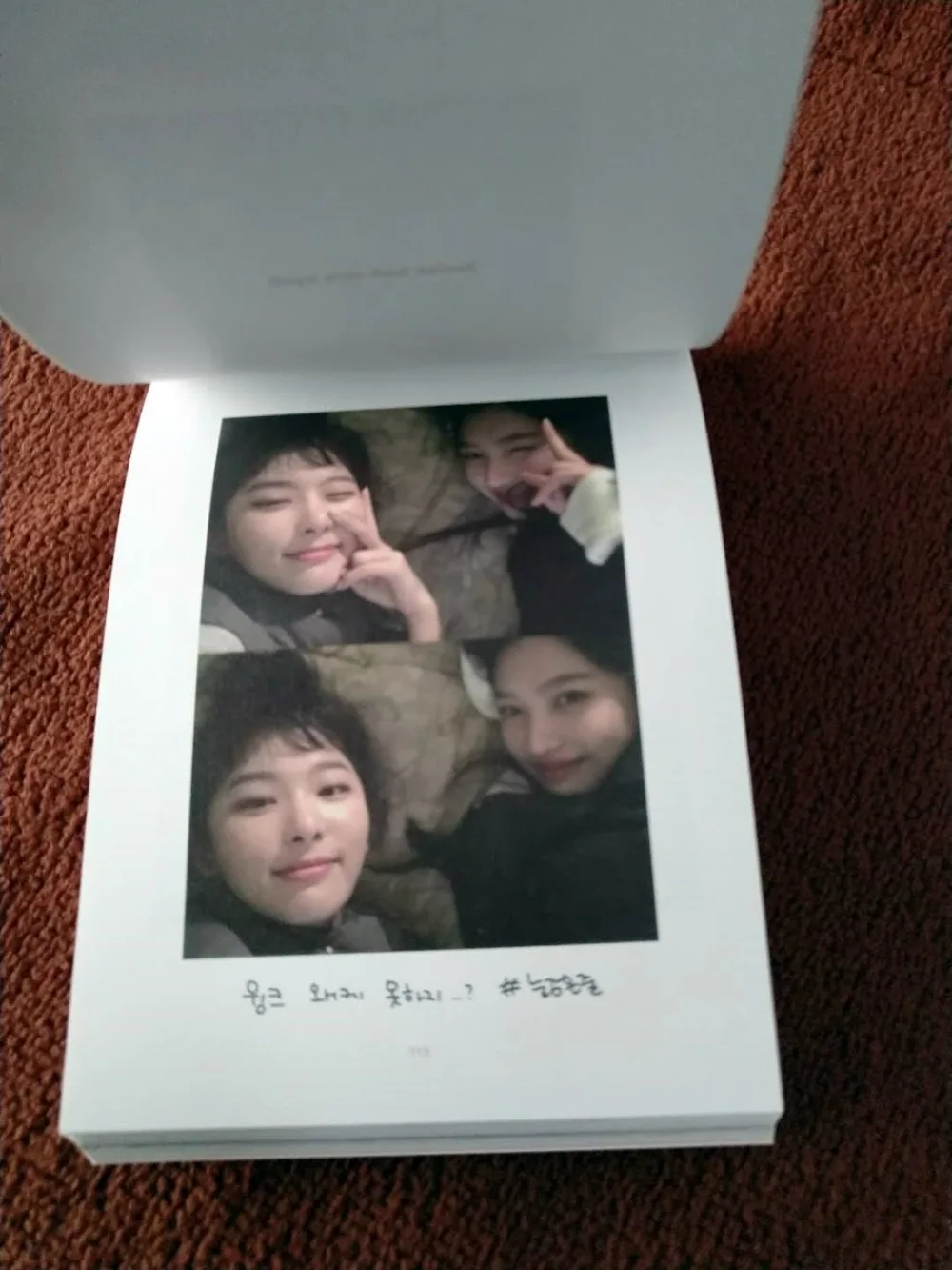 RED VELVET   SELFIE BOOK RED VELVET 4