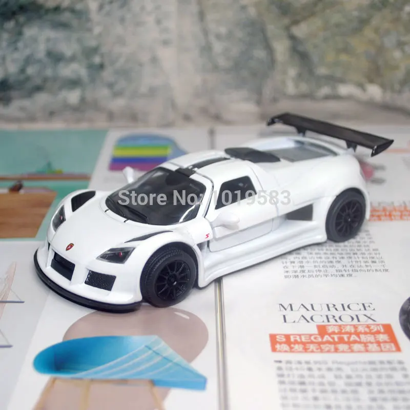 2010 Gumpert Apollo Sport white (2)