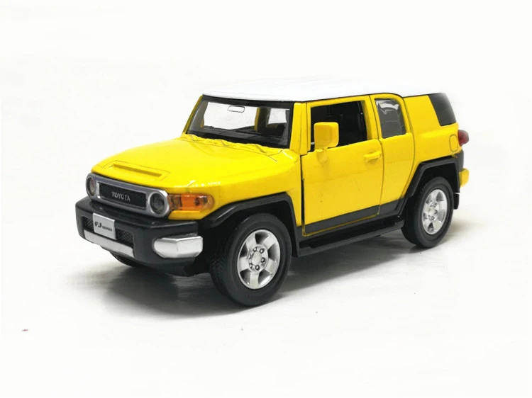 1:32 весы TOYOTA FJ Cruiser SUV литая модель металлическая игрушка модель звуковой светильник автомобиль оттягивающийся развивающие для детской коллекции подарков