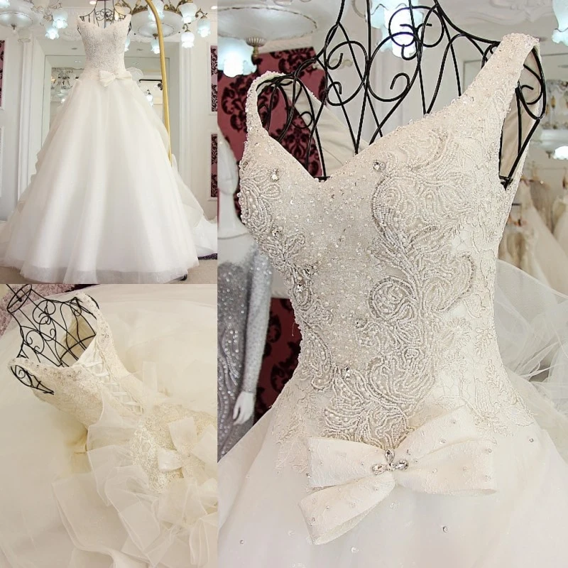 

A line V Neck Ruffles Wedding Dress Vestido De Novia Lace Beading Pearls Wedding Gowns 2017 Custom Made GW9